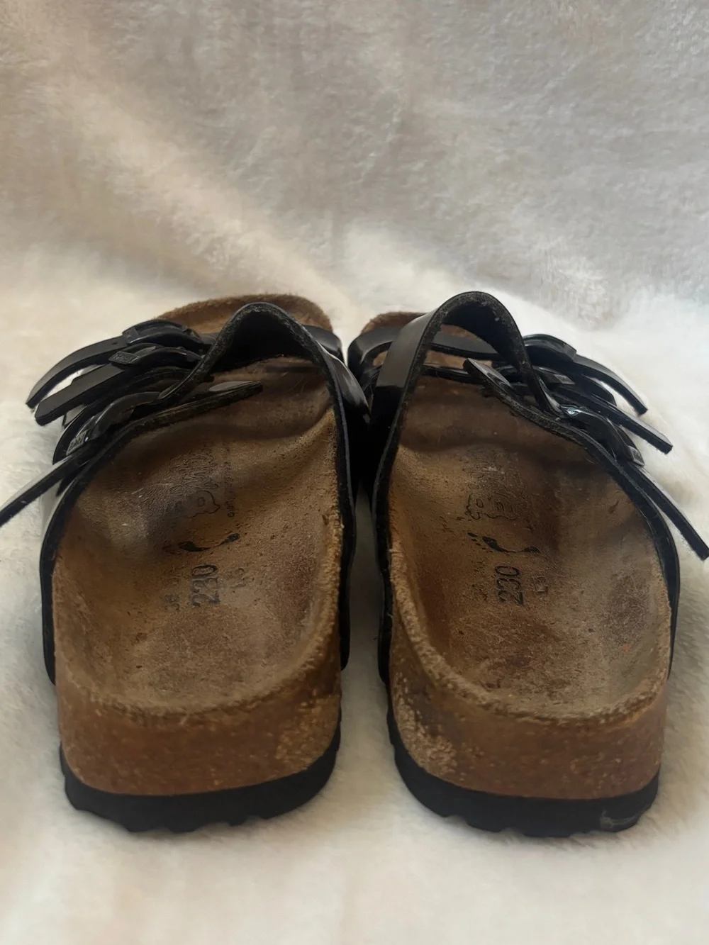 Birkenstock Florida Black Patent Sandals Womens Size 5 Triple Strap Slides Worn - Picture 3 of 4